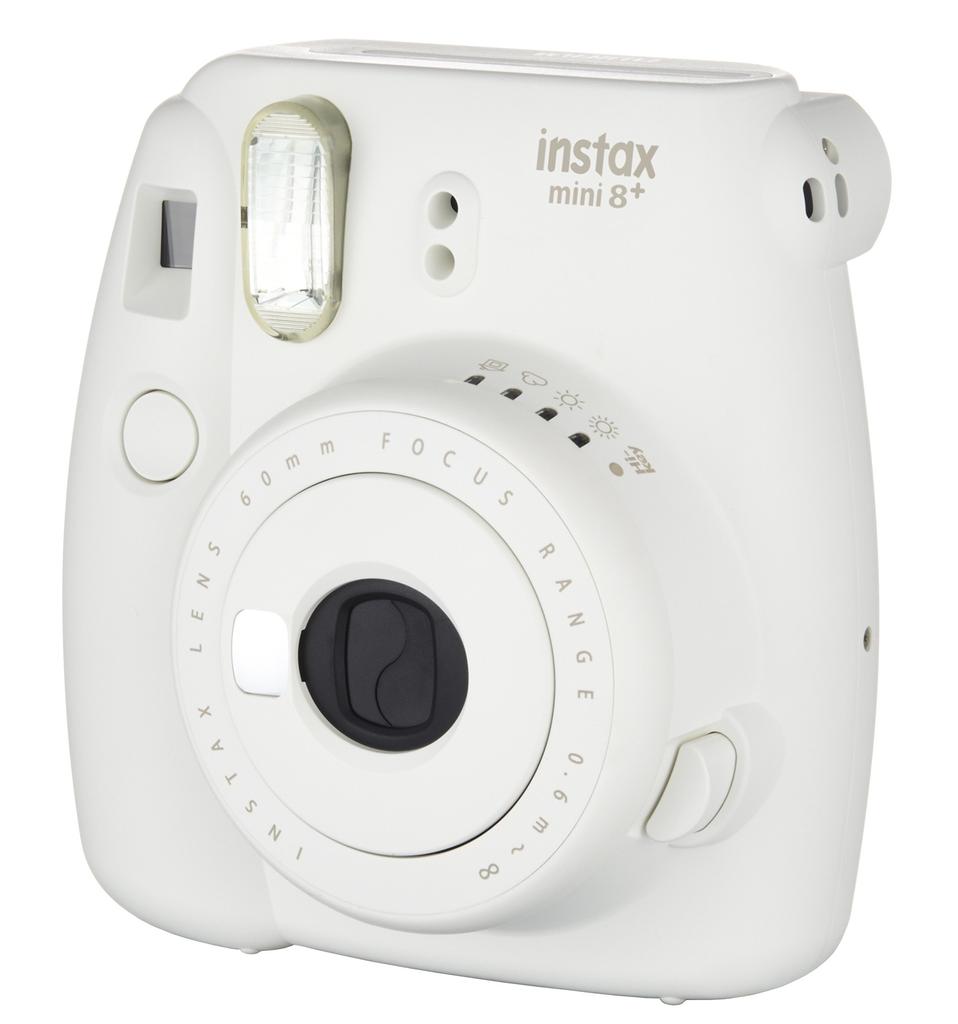 Fujifilm Фотоаппарат мгновенной печати instax mini8 plus с объективом и оригинальным ремешком на руку ваниль INS MINI 8P VANILLA крупным планом