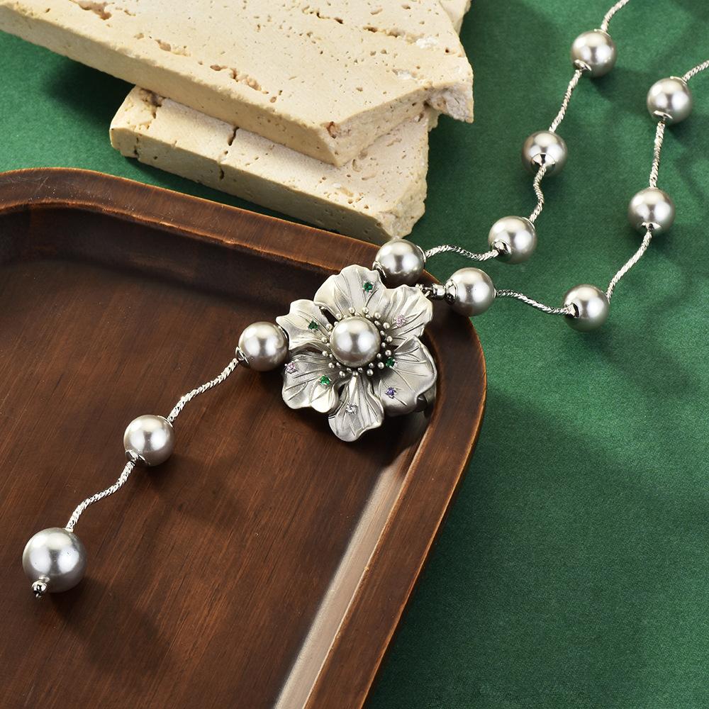 Factory Simple And Atmospheric Long Necklace With Jewelry Women'S Sweater Chain Versatile Autumn And Winter Rose Pearl Necklace