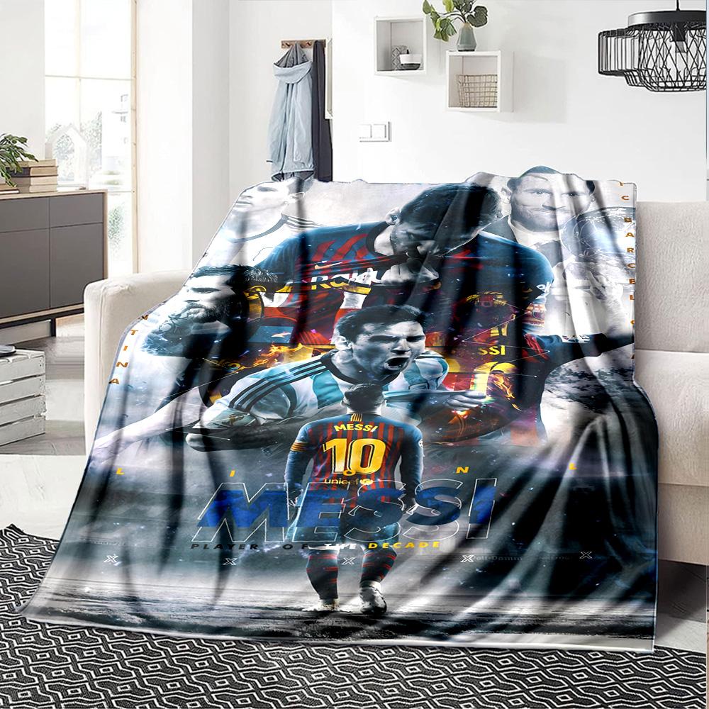 Soccer Player Action Blanket Warmthful Decor Great for Picnics Seaside Bed All-Season Use Stylish Decor Gifts For Family Or Friends
