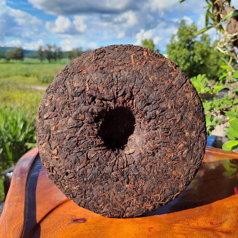 357г Старый Баньчжан Пуэр Спелый чай Баньчжан Золотые бутоны Трибьют-торт Seven Cakes