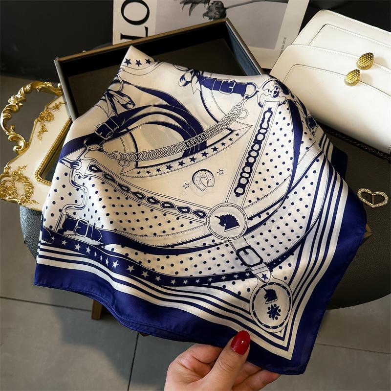 Classic Fashion Chain Small Square Scarf Printed Silk Scarf Women'S Headscarf Scarf Scarf Korean Version Imitation Silk Scarf