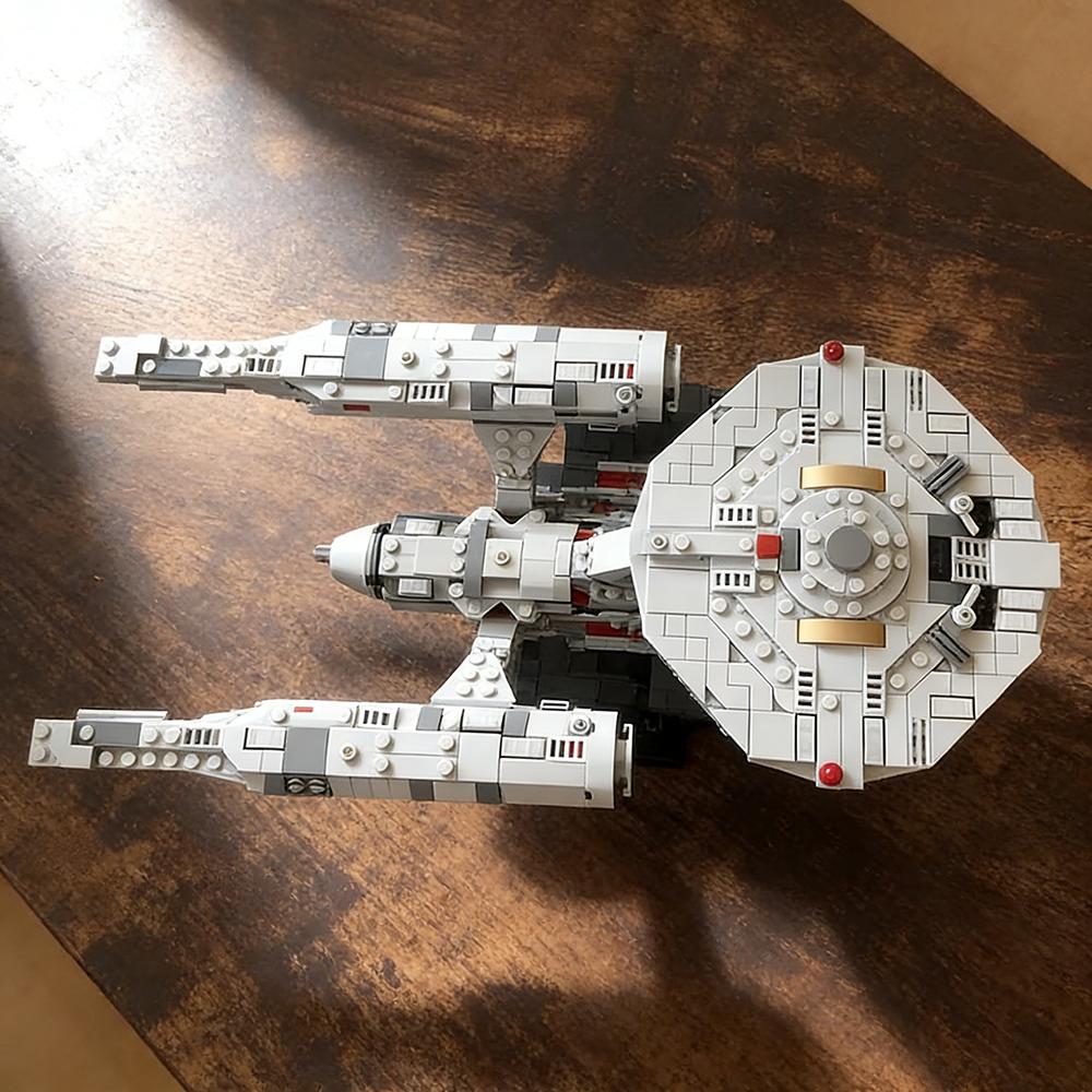 Moc shop Строительные блоки Альтернативная модель Космический корабль Средний масштаб USS Enterprise Конструктор Сборка своими руками Игрушки Подарки 75375