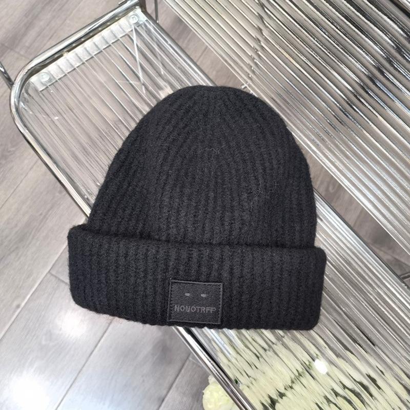 Осенне-зимняя шерстяная шапка женская свободная наклейка большой обхват головы бежевая холодная шапка теплая и утолщенная новая защита ушей вязаная шапка