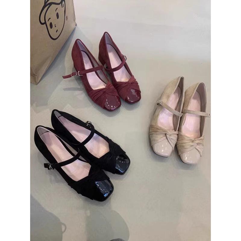 Туфли Мэри Джейн в сказочном стиле женские 2025 осень новый французский стиль с юбкой темперамент одинарные туфли толстый каблук легкий рот маленькие кожаные туфли