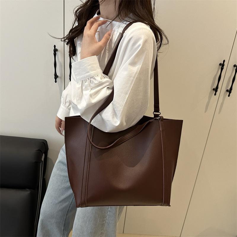 Вместительная ретро повседневная летняя простая новая однотонная модная красивая сумка-тоут под мышкой на плечо женская