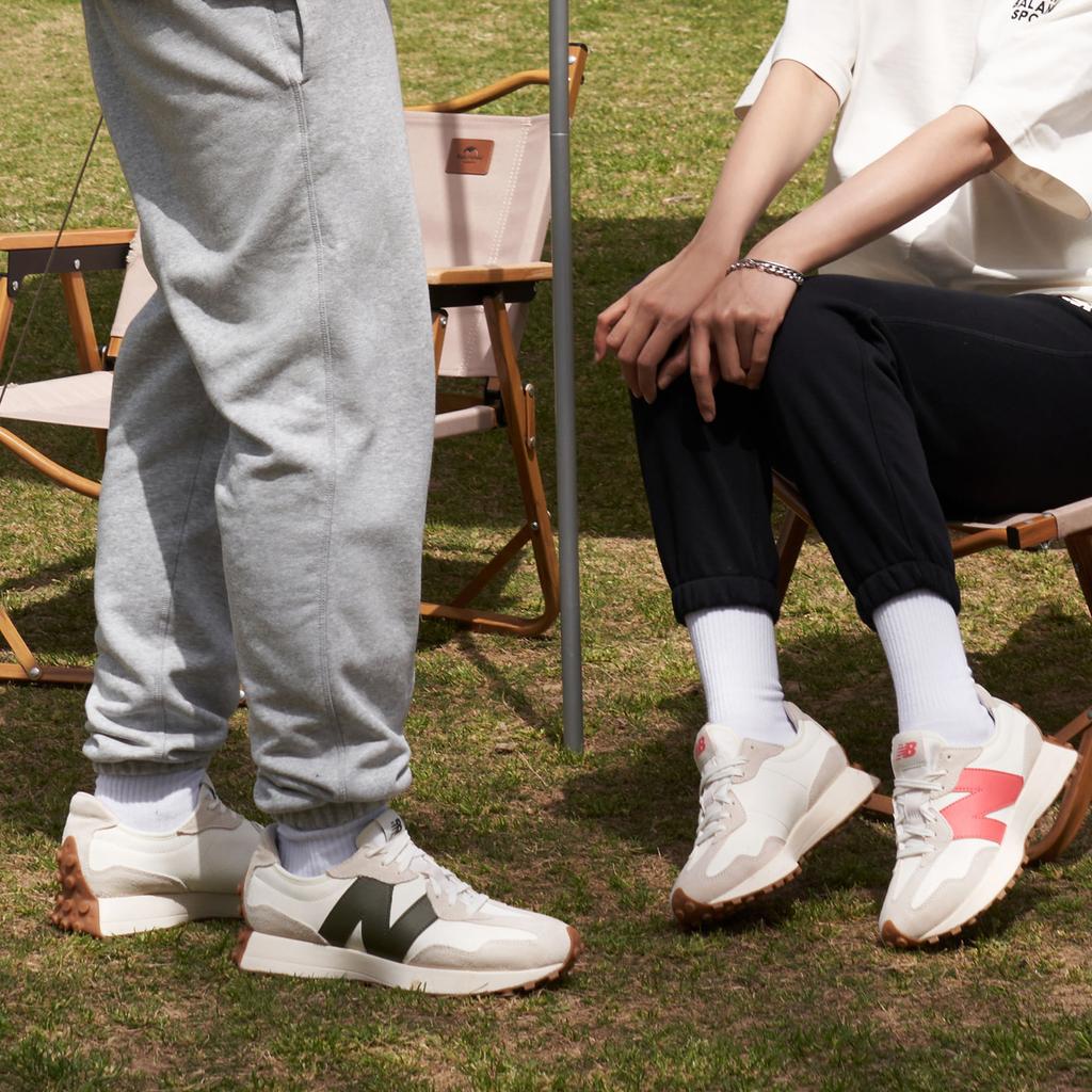 New Balance 327 Oatmeal Oak Green Unisex Sneakers Cream Moonbeam Off-White MS327ASN