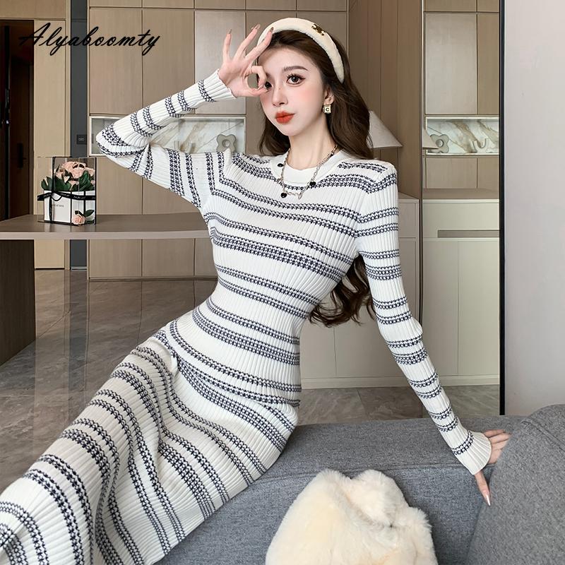 Осень-зима Женское платье-свитер миди Контрастного цвета в полоску Трикотажное облегающее женственное платье Трикотажное элегантное милое универсальное женское платье