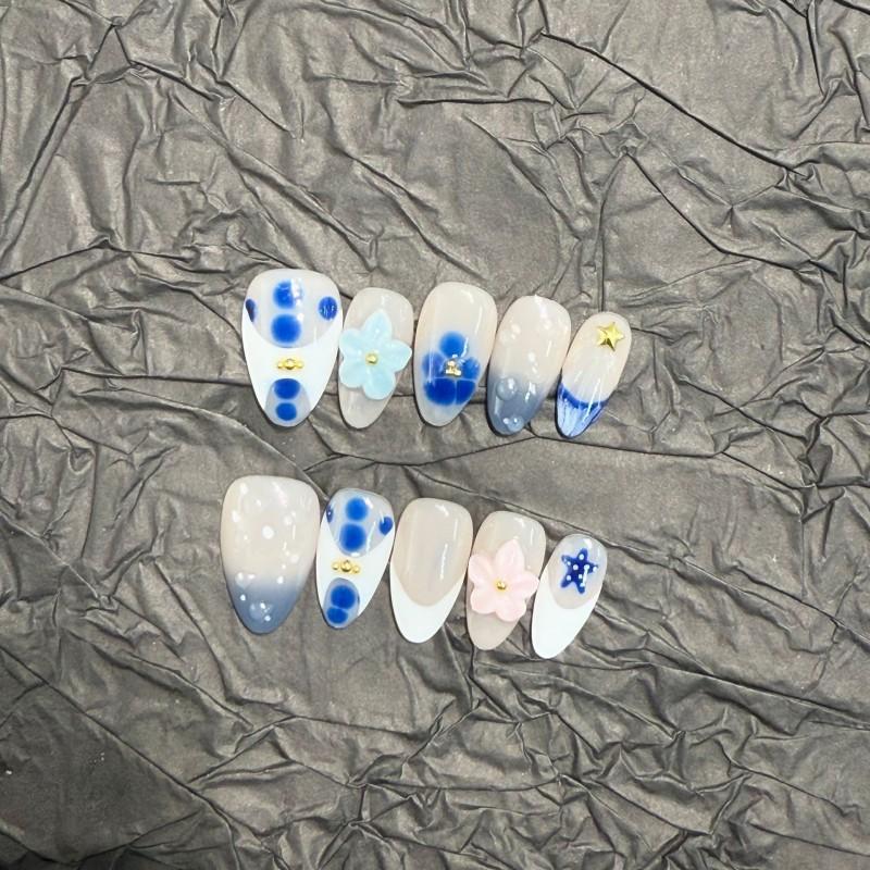 Handmade Blue Short Press-On Nails With 3D Floral Embellishment Sweet Style Removable Nail Tips Women
