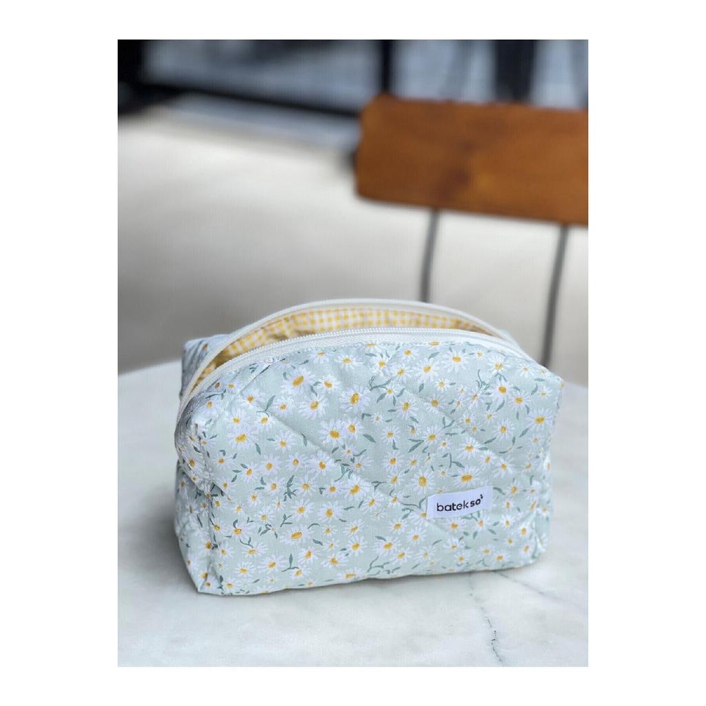 Косметичка с узором «Белая ромашка» — большой размер