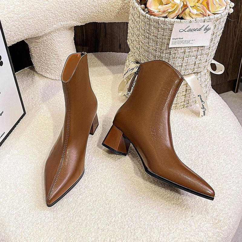 Тонкие сапоги на высоком каблуке 2024 года, новые осенне-зимние белые одинарные сапоги на толстом каблуке с застежкой-молнией сзади, средние остроносые французские короткие сапоги