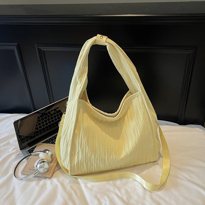 2025 New Simple Literary Girl Shoulder Canvas Bag Pleated Commuter Tote Bag Underarm Large-capacity Bag Women