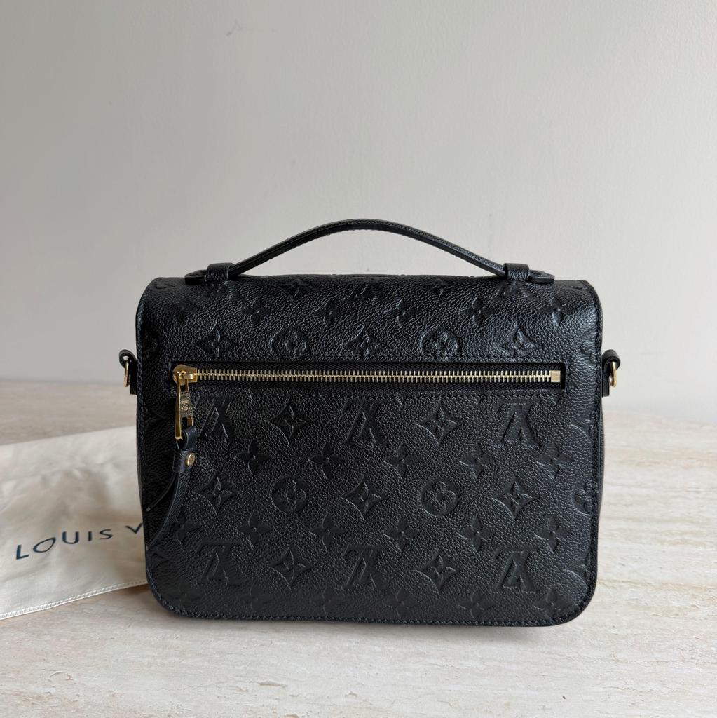 [Pre-Owned] Louis Vuitton Pochette Metis 'Black Monogram Embossed Empreinte Cowhide Leather' - Excellent #17ED7LP