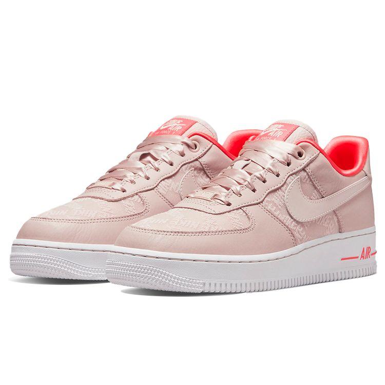 Nike Кроссовки женские Nike Air Force 1 07 Fossil Stone Laser Crimson Розово-белые DQ7782-200