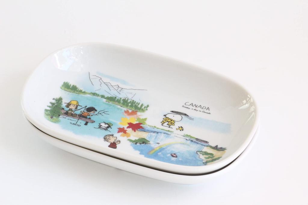Shimizu Togyo Oval Australia Snoopy World Travel Set of 2 Designs Plates, & Canada, Series,