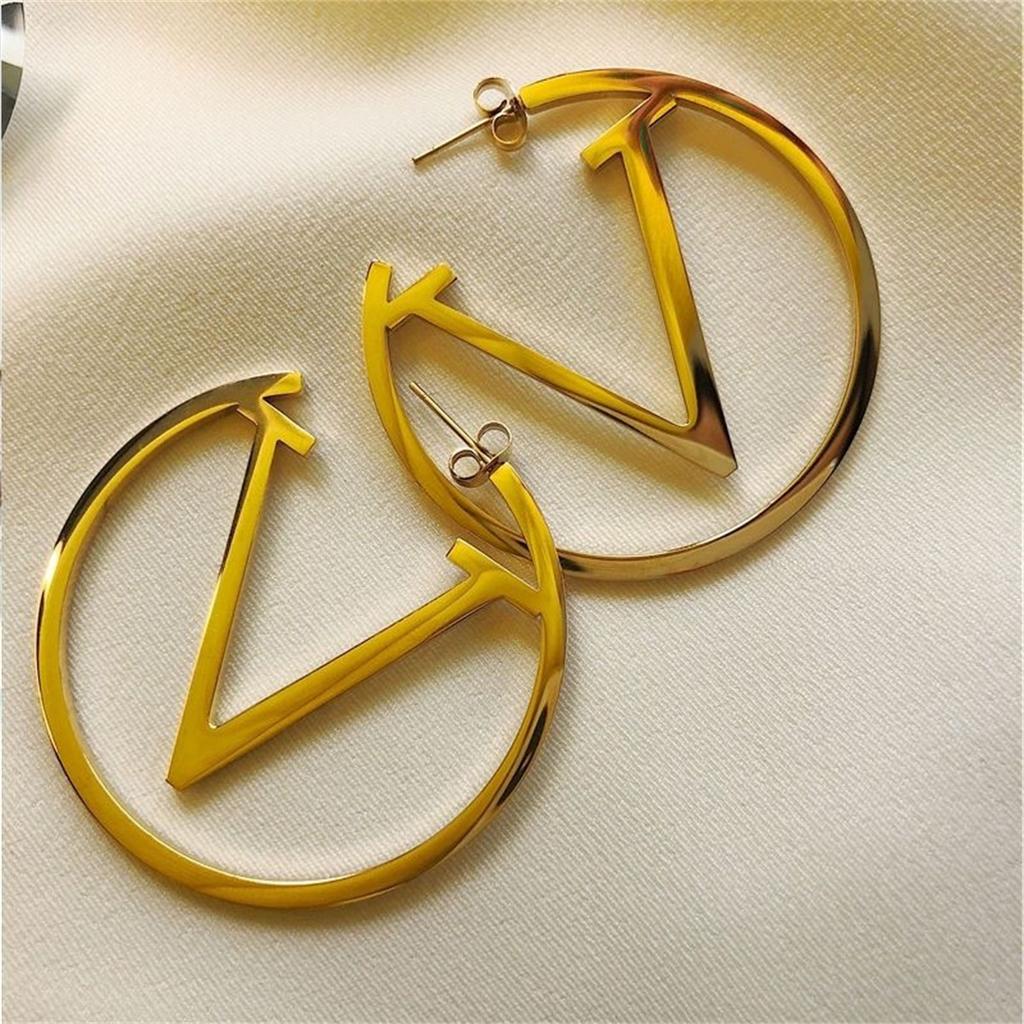 Punk Stainless Steel Earrings For Women Fashion Metal V Letter Circle Statement Big Round Gold Plated Hoop Earrings Jewelry