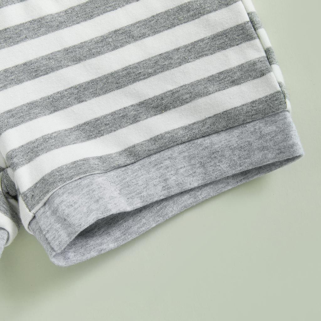 Летний комплект с шортами для мальчиков, с буквенным принтом, короткими рукавами, круглым вырезом, эластичным поясом, полосатыми шортами