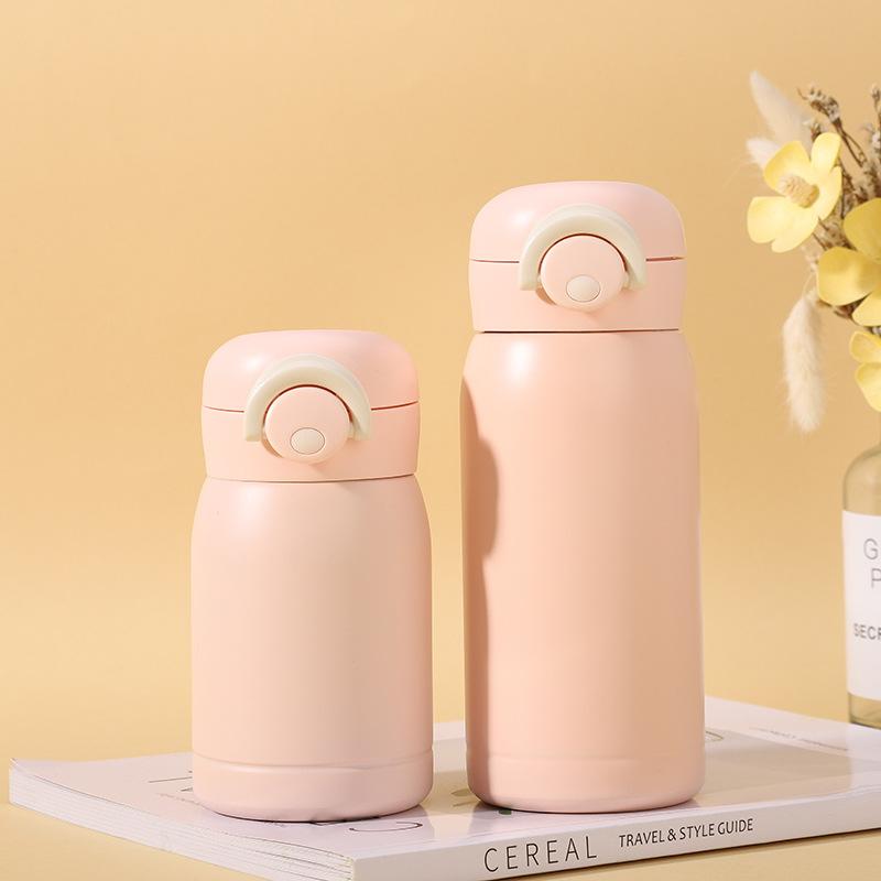 304 Stainless Steel Thermos Cup with One-button Elastic Cover Car Cup for Students To Drink Simple and Fashionable Water Cups.