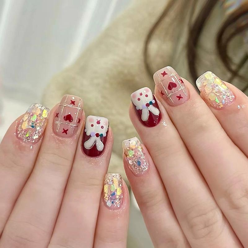 24 шт. Новогодняя атмосфера сияет ярко-красным цветом, маникюр с кроликом любви, темперамент, белые накладные ногти, накладки для ногтей