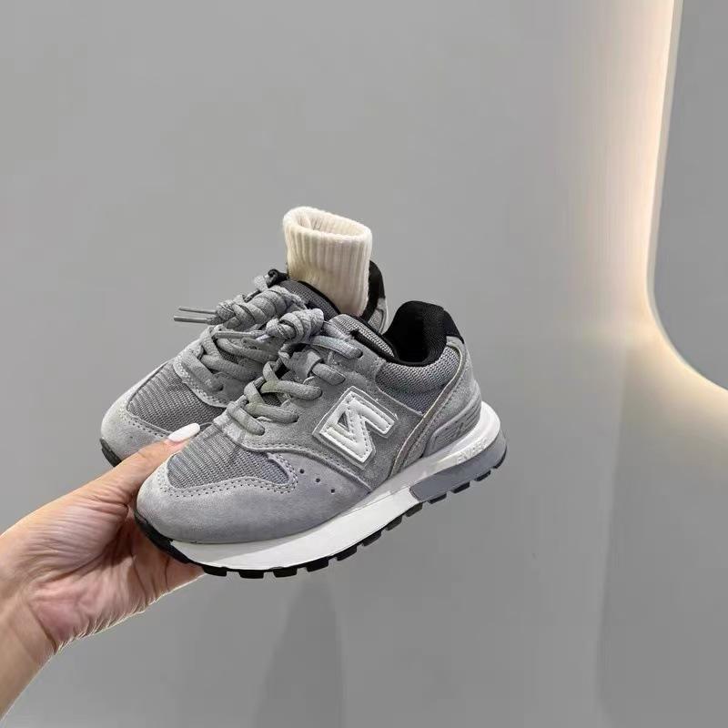 Детские спортивные ботинки с плюшем для мальчиков 2025