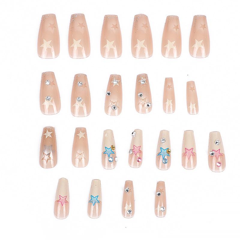 Носимый нейл-арт «Облачные звезды»: Длинные пятиконечные звезды, цветные бриллианты, накладные ногти - готовый продукт