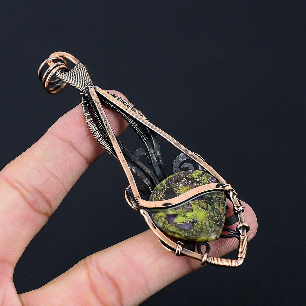 Подвеска из драгоценного камня стихтит из чистой медной проволоки, обернутая ювелирными изделиями ручной работы
