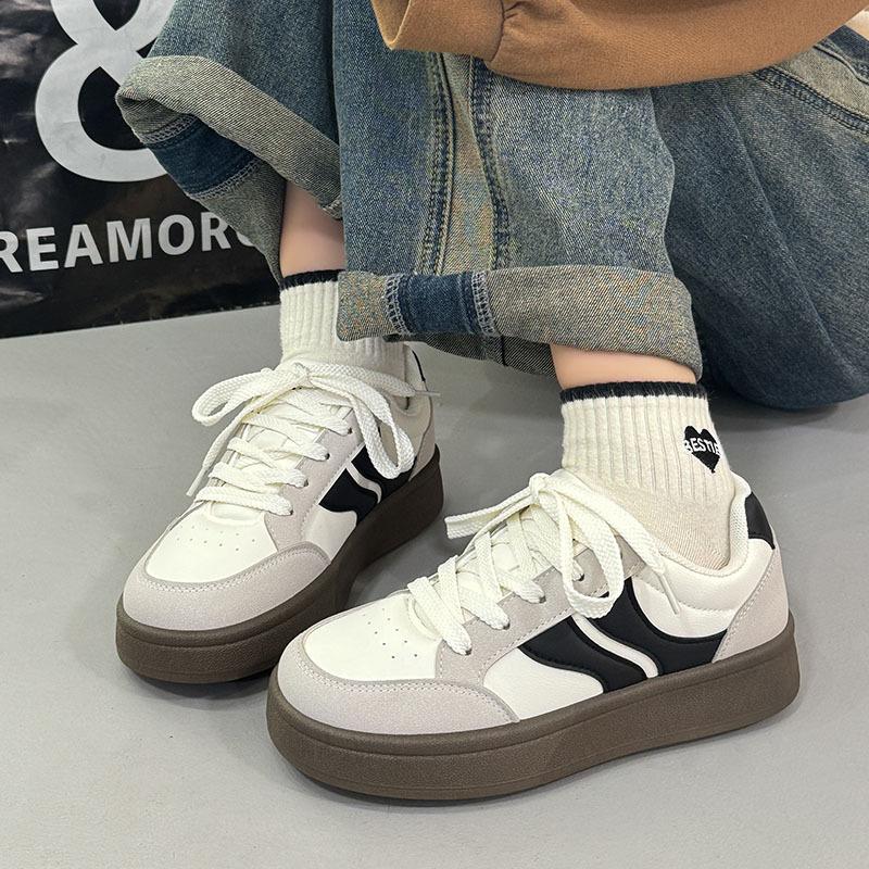 Ретро немецкие тренировочные кроссовки женские 2025 новые популярные дышащие на толстой подошве универсальные нишевые повседневные папины спортивные кеды для скейтборда детские