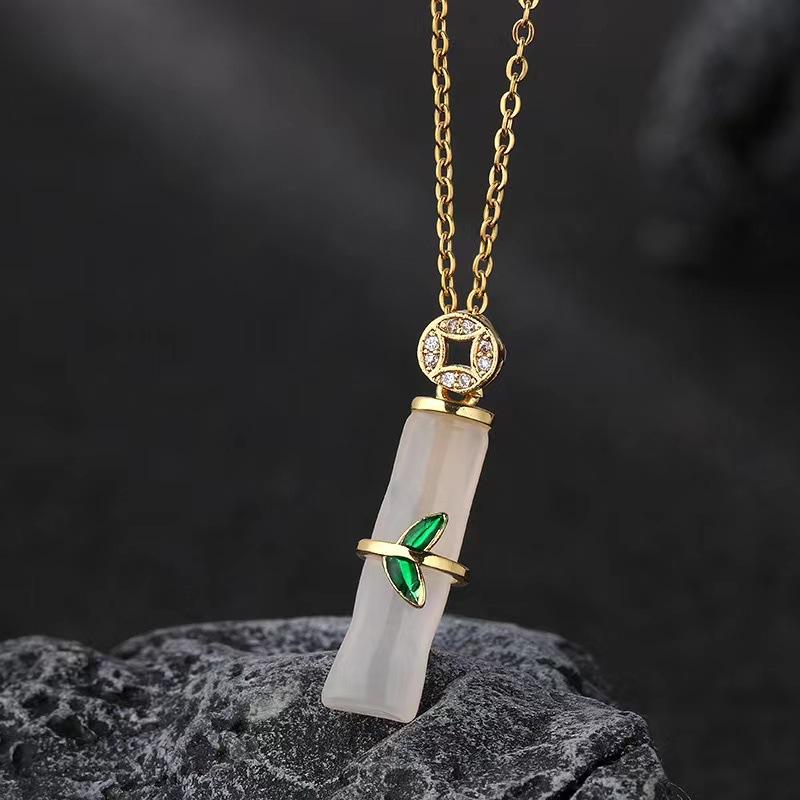 Japan and South Korea Simple Popular Wind Titanium Steel Necklace Female Niche Exquisite Internet Celebrity Zircon Clavicle Chain High-end Jewelry