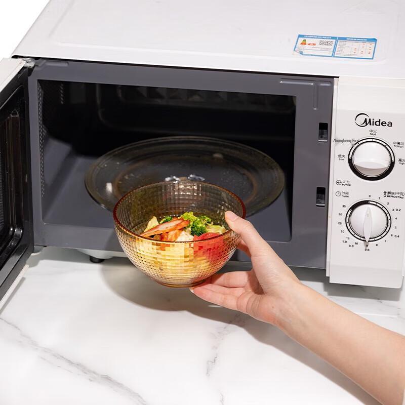 Mountain upon Mountain Nordic Glass 10-Piece Dinnerware Set