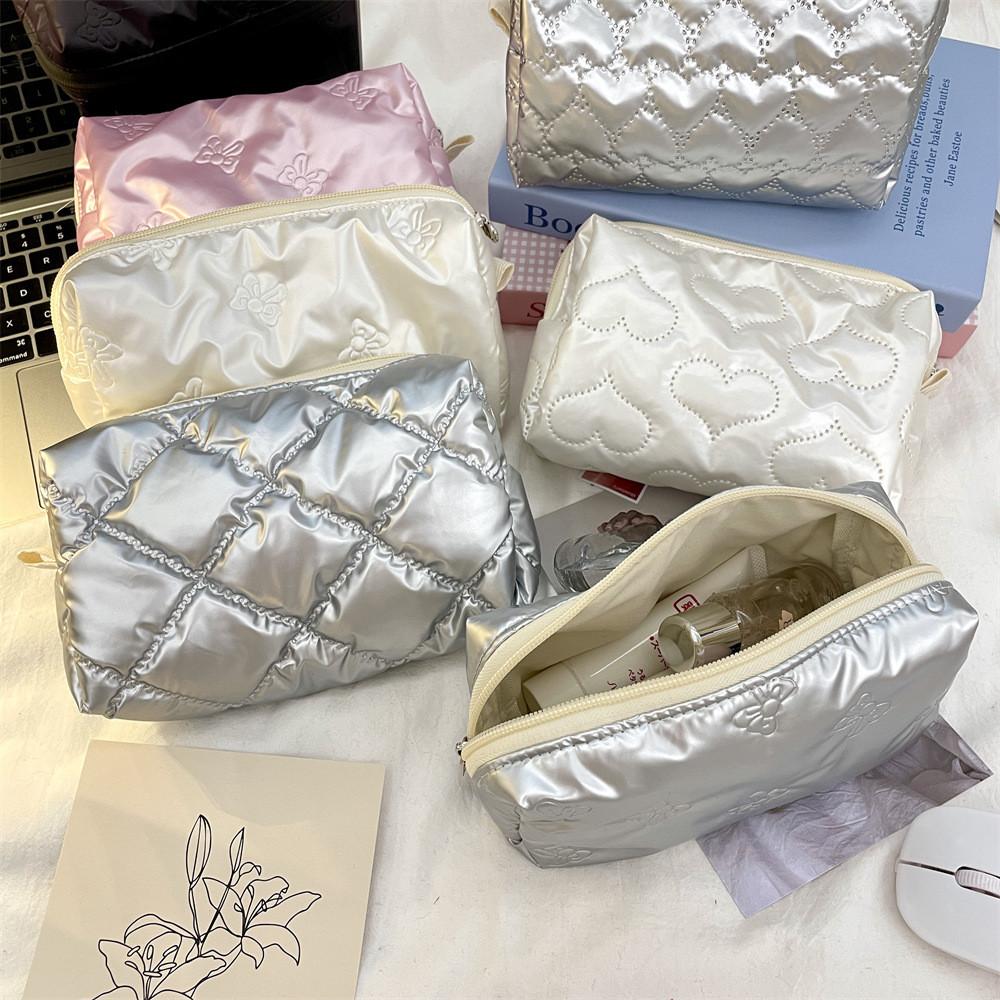 Trendy Heart Pattern Cosmetic Pouch With Butterfly Bow Design For Womens Travel Accessories