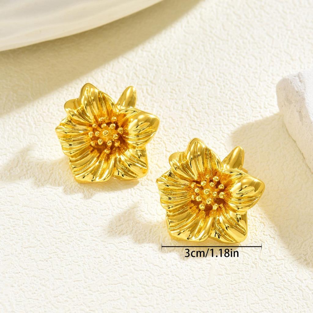 European and American style earrings Fashion geometric flower flower metal design stud earrings Niche high-end earrings Versatile