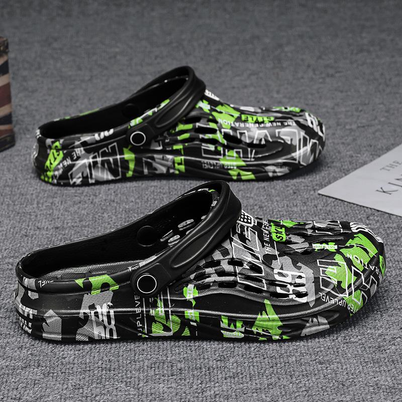 2024 Лето Новые мужские уличные сандалии Садовые сабо Мужская повседневная обувь Модные роскошные тапочки Комфортные домашние мягкие тапочки 39-49