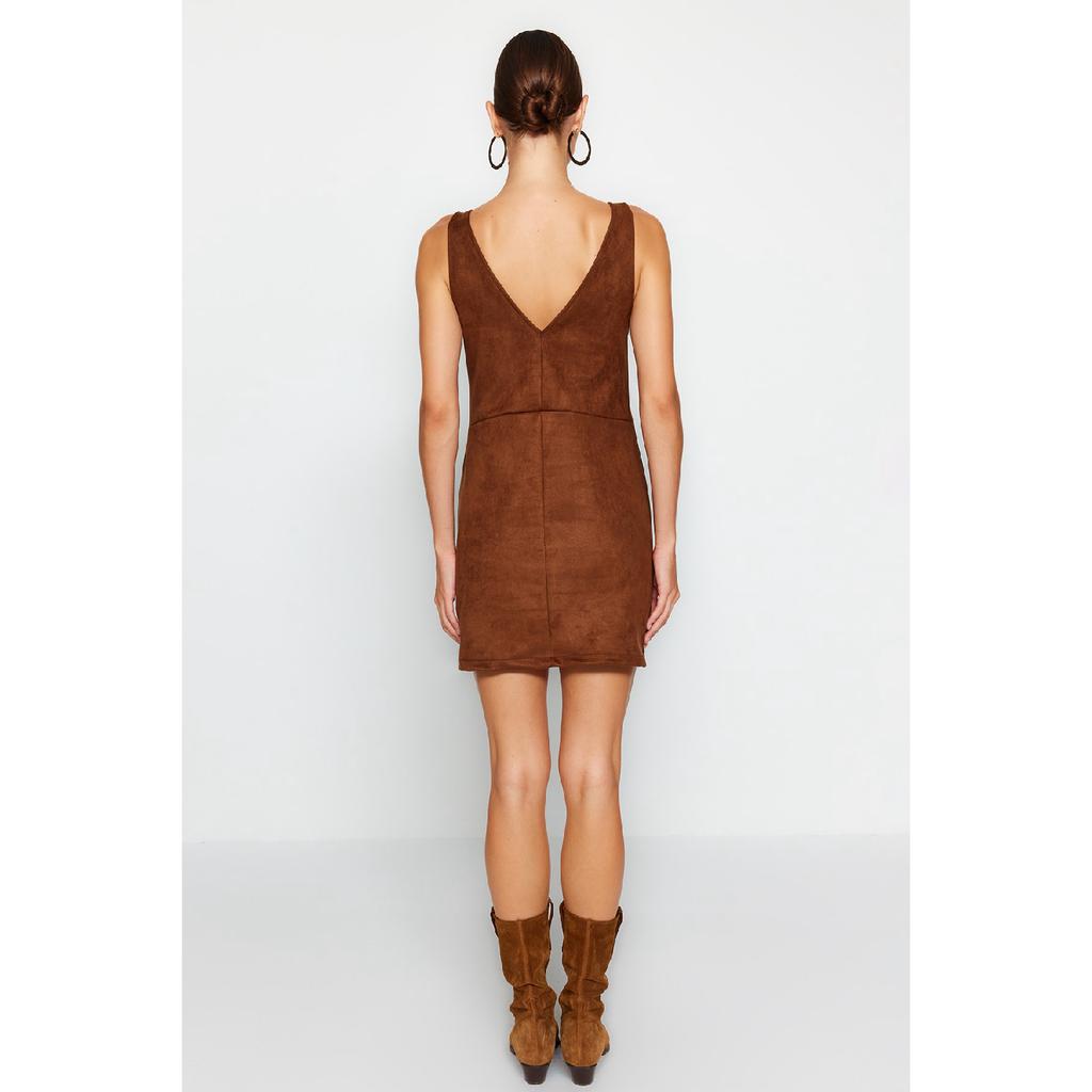 Коричневое замшевое мини-вязаное платье без рукавов с v-образным вырезом Twoaw24el00543
