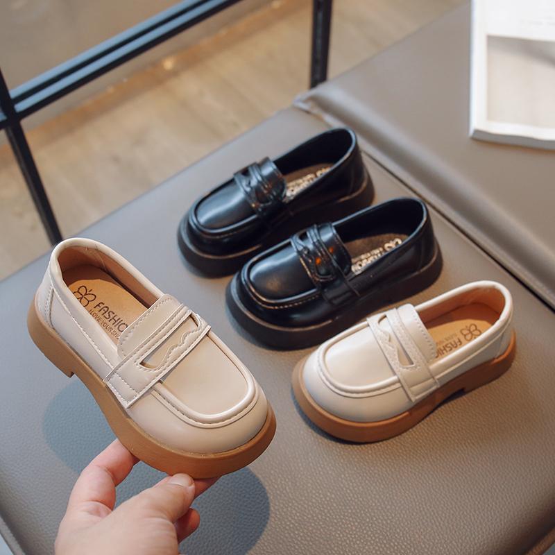 Обувь для школьной формы в Великобритании 2024 года, новые, простые, нескользящие, с круглым носком, детские мокасины, повседневная обувь из корейского полиуретана с круглым носком