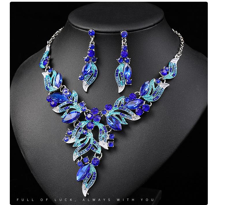 Преувеличенный ретро набор ожерелий с масляной живописью: Европейский и американский дизайн Ключичная цепочка Аксессуар для свитера