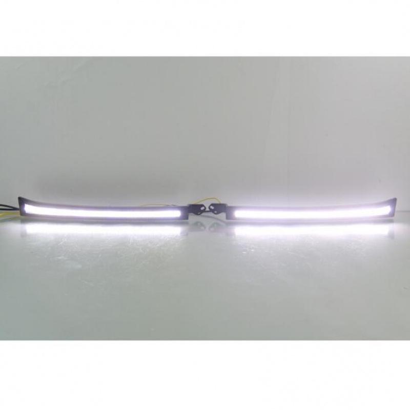 Декоративная накладка на фары с ДХО для Toyota Land Cruiser 4500/4700 LC100 (07-Год)