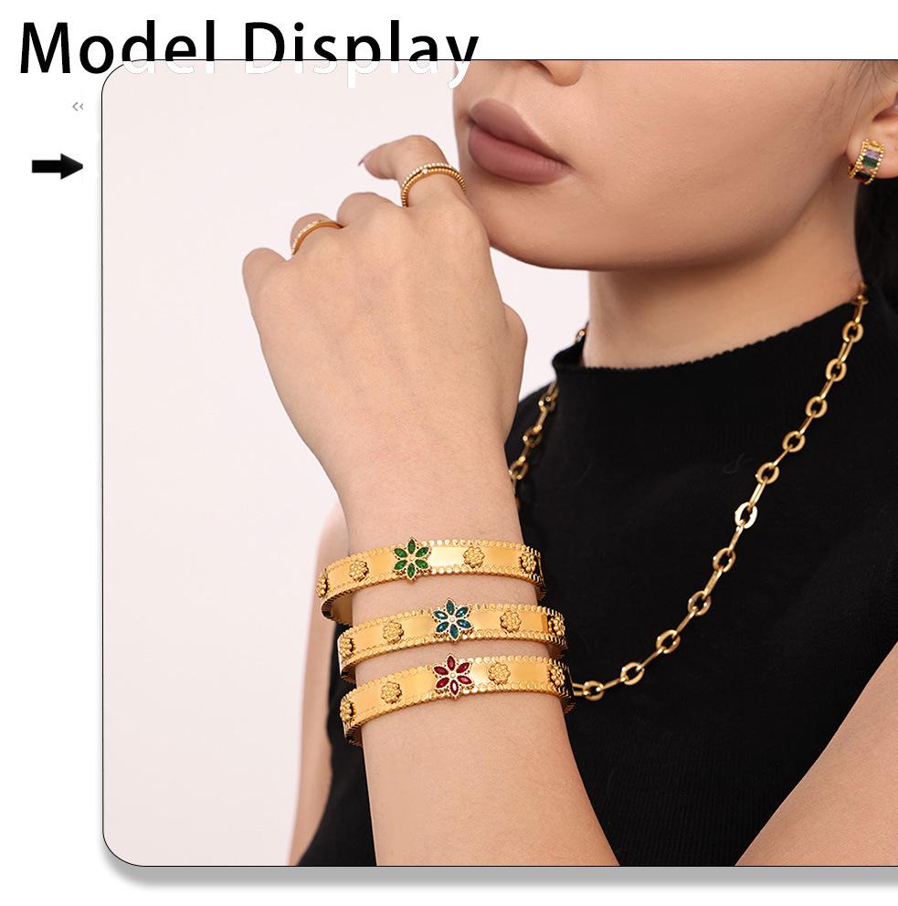 Браслет из циркония в форме снежинки на колесе обозрения с позолотой 18 карат