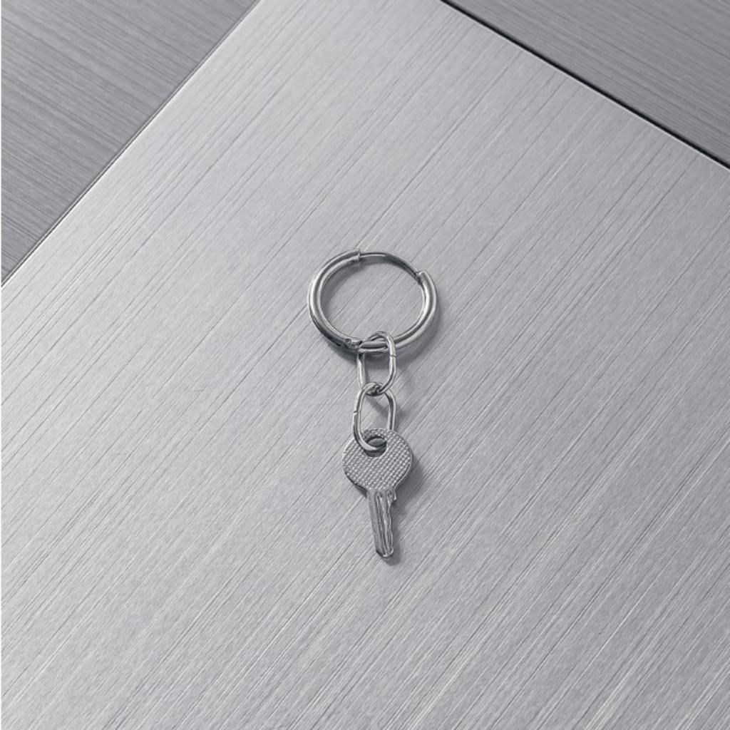 [STRAY KIDS Hyunjin Style] Стальное кольцо-серьга в виде ключа или кафф