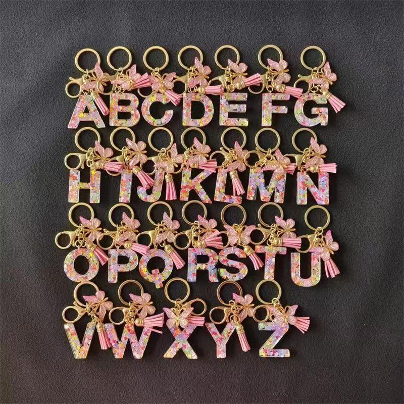 Модный брелок с пайетками 26 английских букв AZ, розовая бабочка, кисточка, брелоки, украшения из смолы, аксессуары для женского рюкзака, сумки, кулона