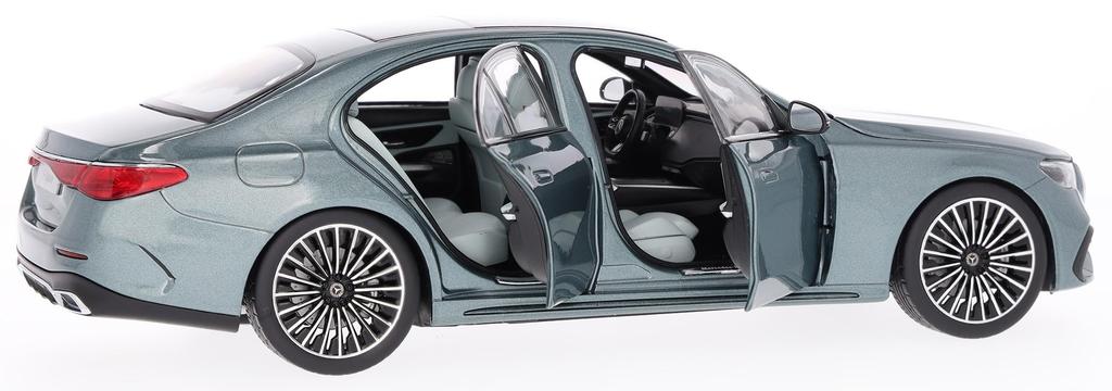 [Mercedes-Benz Collection] Genuine E-Class Sedan AMG Line (W214) Verde Silver 1/18 Scale Model