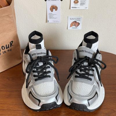 Zhao Ruth имеет ту же повседневную обувь на толстой подошве, что и новинки лета и осени 2025 года, модные ультралегкие кроссовки-папы на платформе, универсальные женские туфли, тренд