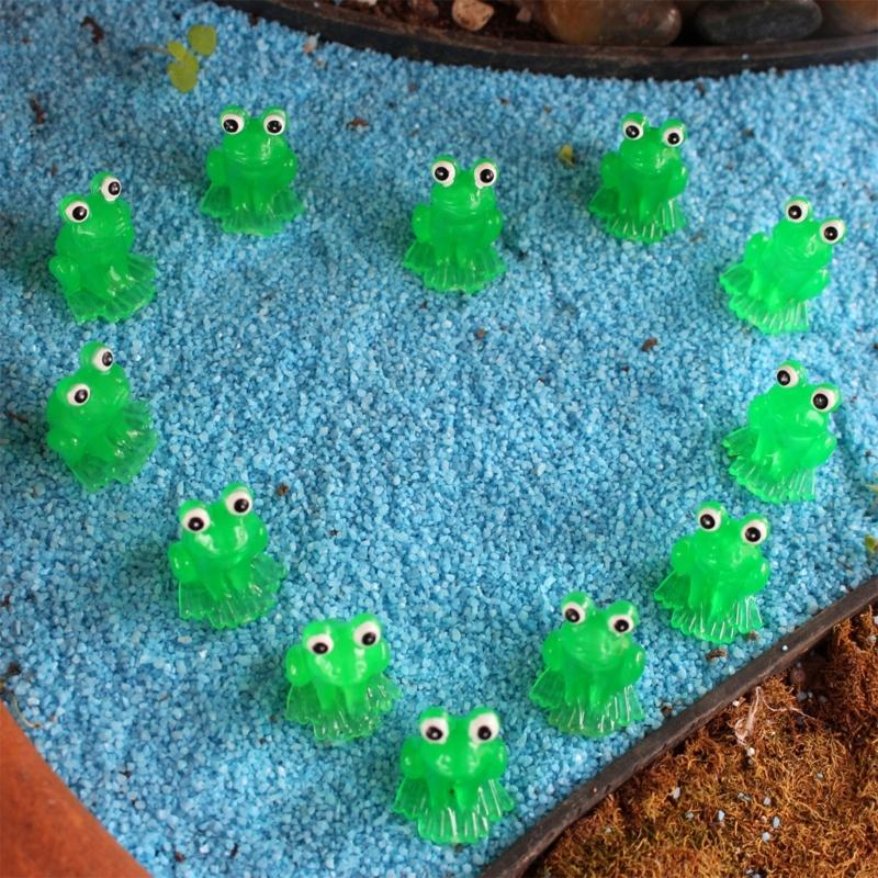Набор из 15 зеленых светящихся миниатюрных лягушек, смоляных фигурок, светящихся в темноте, украшений для дома, сада, ландшафтного декора
