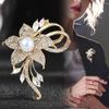 Flower Brooch Female High-End Corsage High-End Sense Niche Design Anti-Light Suit Accessories Pin Clothing Accessories