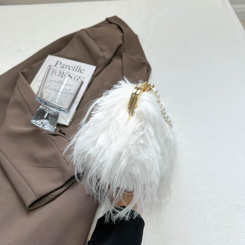 Furry Crossbody Bag with Pearl Handle Fashion Chain Plush Shoulder Bags for Women Soft Faux Fur Evening Party Purse