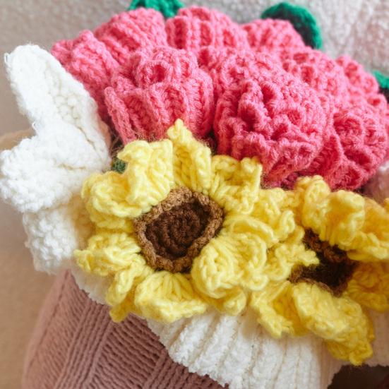 Декоративная вязаная подушка-плед «Букет роз» для дивана, кровати, подарок на День святого Валентина, День матери, Рождество