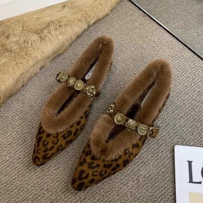 Модные женские ботинки 2025 Зима Новые лоферы с острым носком Ретро британский стиль Теплые ботинки Женские повседневные слипоны Женская обувь Botas De Mujer