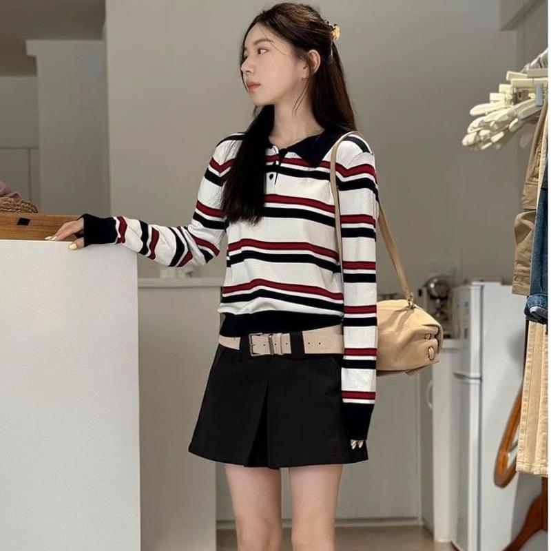 A College-style Color-blocked Striped Polo Collar Long-sleeved Knitted Top with A Unique Retro Design for Women's Autumn and Winter