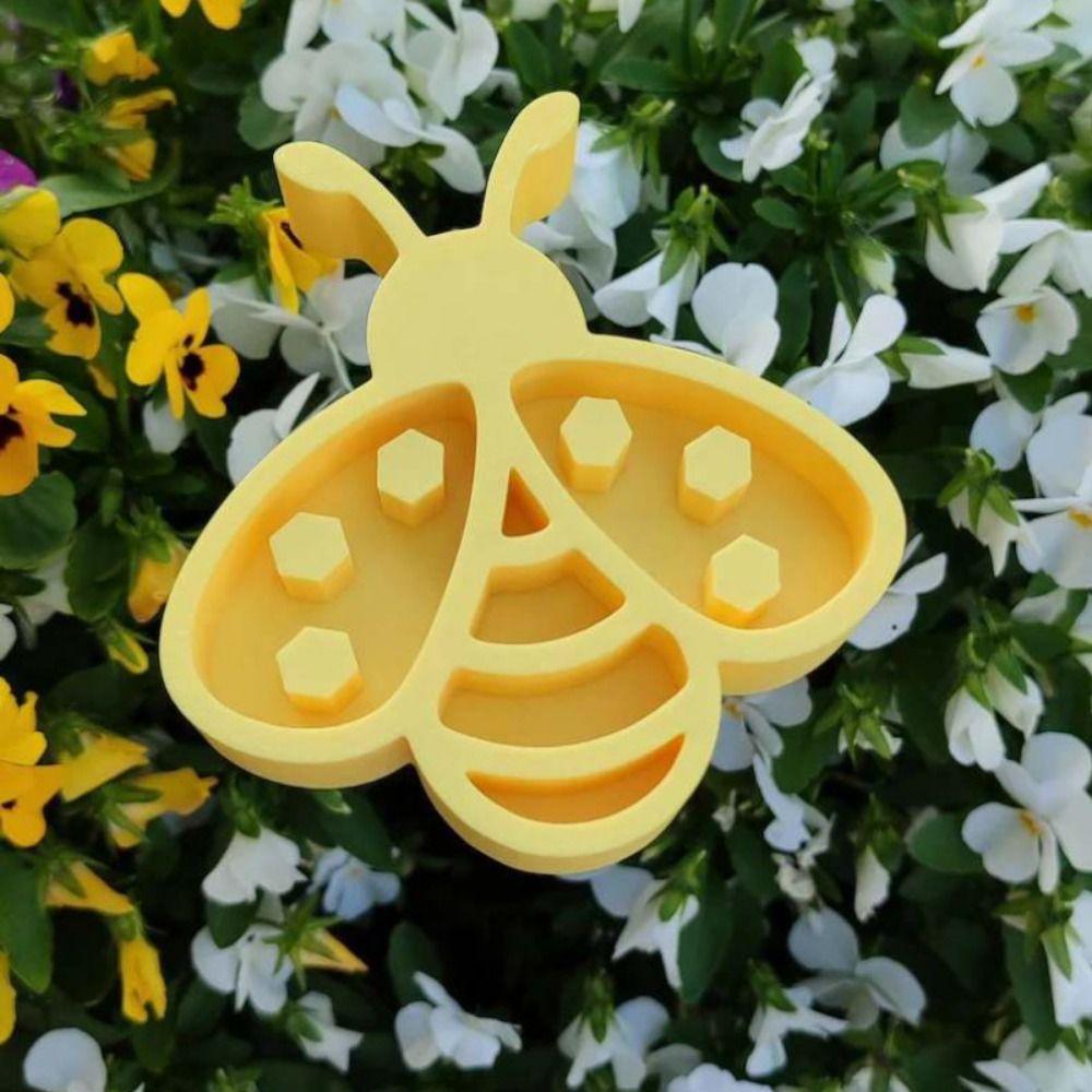 Plastic Insect Waterer Decorative Bees Water Feeder Creative Insect Water Station Yard Decor