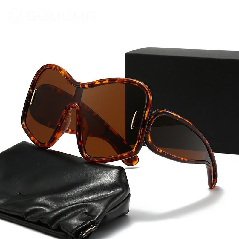 Non-polarized Oversized One-Piece Shield Sunglasses Women Luxury Brand Punk Square Eyewear Vintage Big Frame Rivets Sun Glasses for Men Goggle