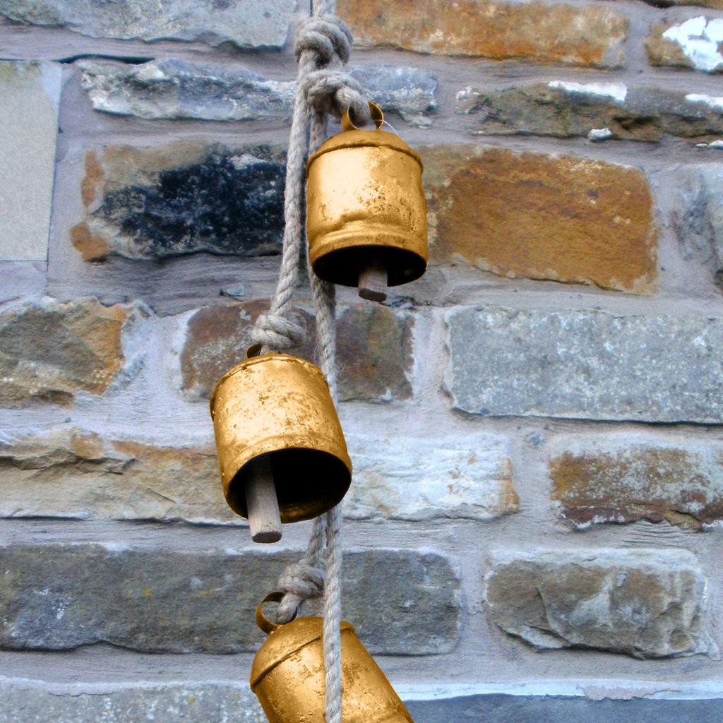 Изделия ручной работы, потертые деревенские металлические подвесные колокольчики для коров