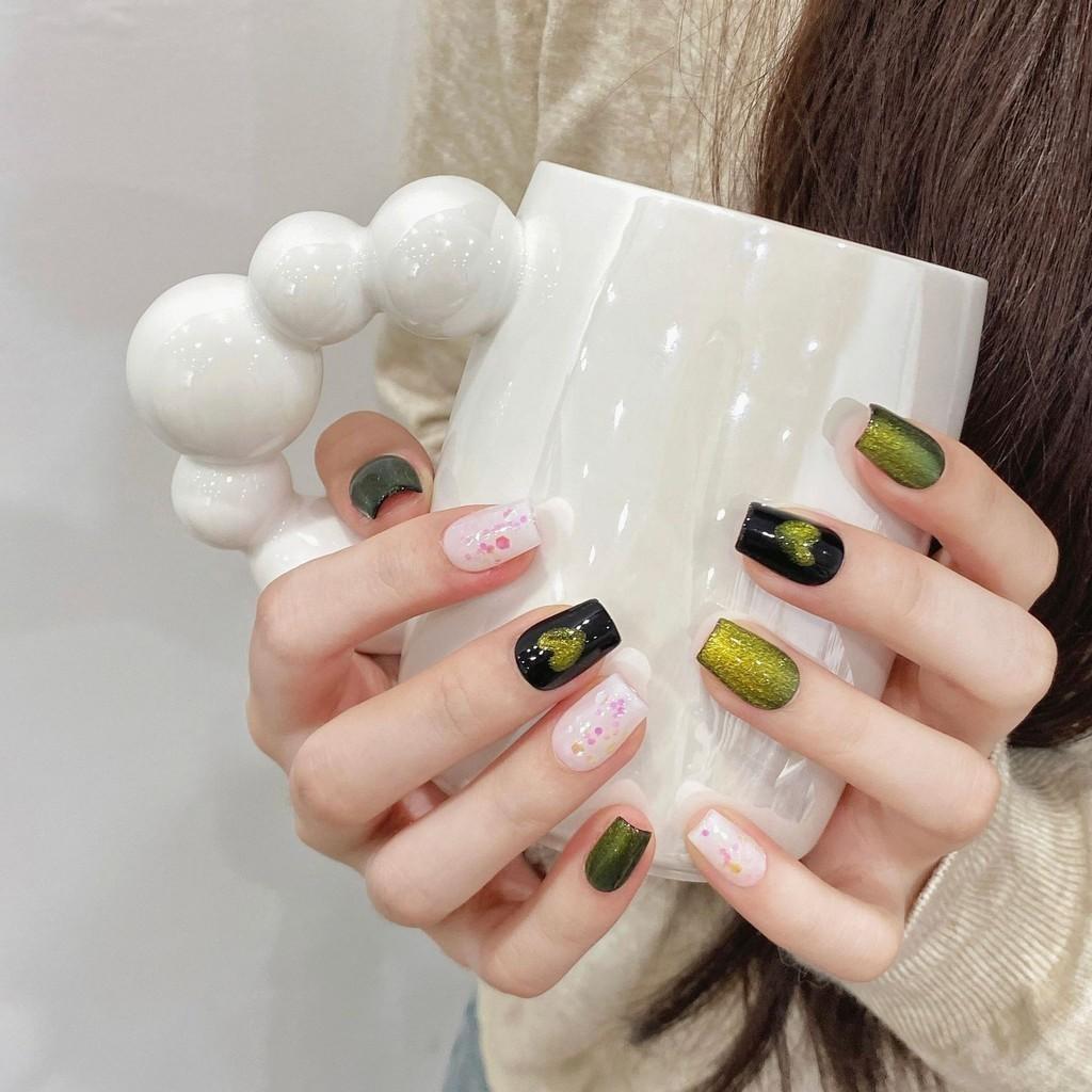 100% РУЧНАЯ РАБОТА Короткие искусственные ногти в форме гроба Темно-зеленый кошачий глаз Белое пятно Набор украшенных накладных ногтей с клеем Многоразовый пресс для ногтей